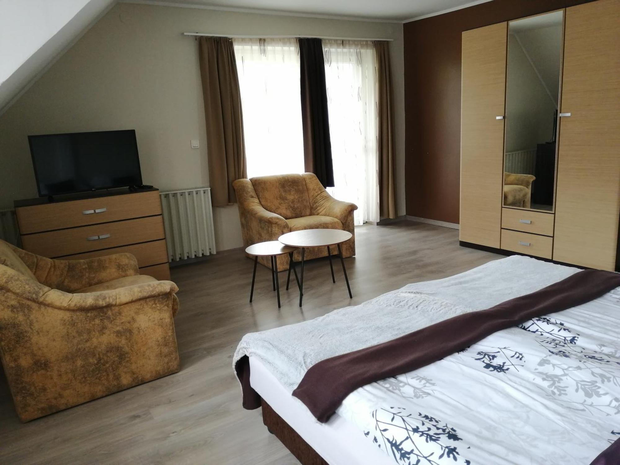 Betti Vendeghaz Daire Alsópáhok Dış mekan fotoğraf